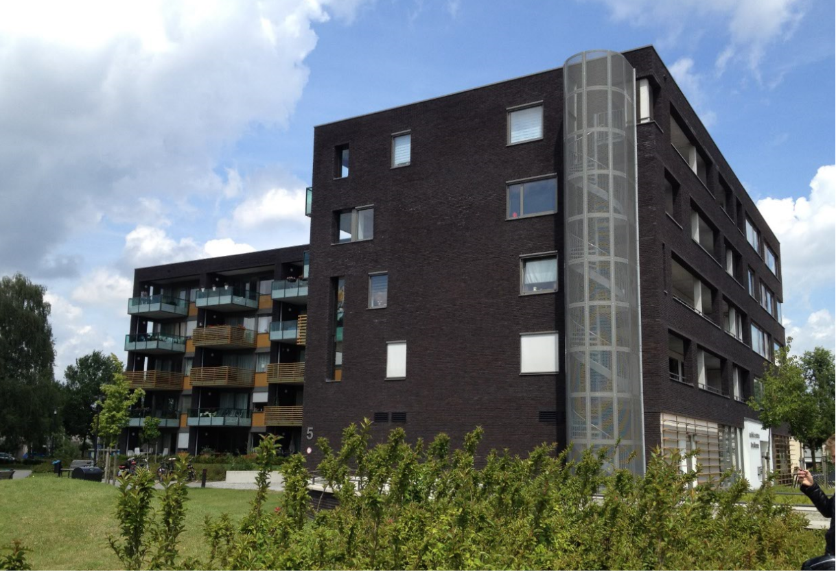 32 Appartementen Enschede met een commerciële ruimte en parkeergarage